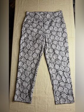 Versona Modern 8 Floral Jacquard Pants